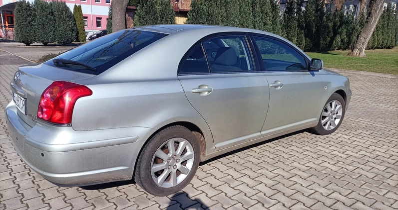 Toyota Avensis cena 11000 przebieg: 191000, rok produkcji 2003 z Łódź małe 79
